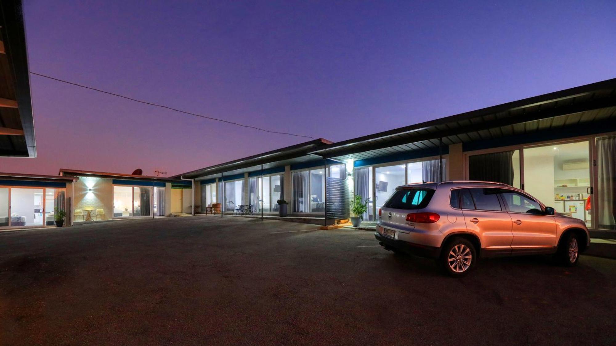 Hilltop Motel Broken Hill Exterior photo